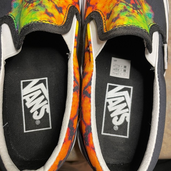 VANS Women’s Platform Tie Dye Slip Ons - Picture 2 of 6